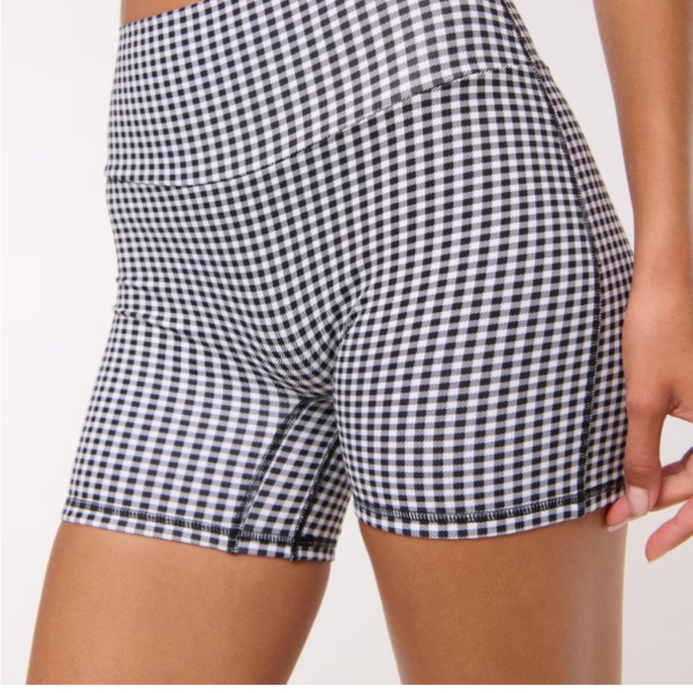 Gingham Checkered Women's workout Set - Picture 3 of 4